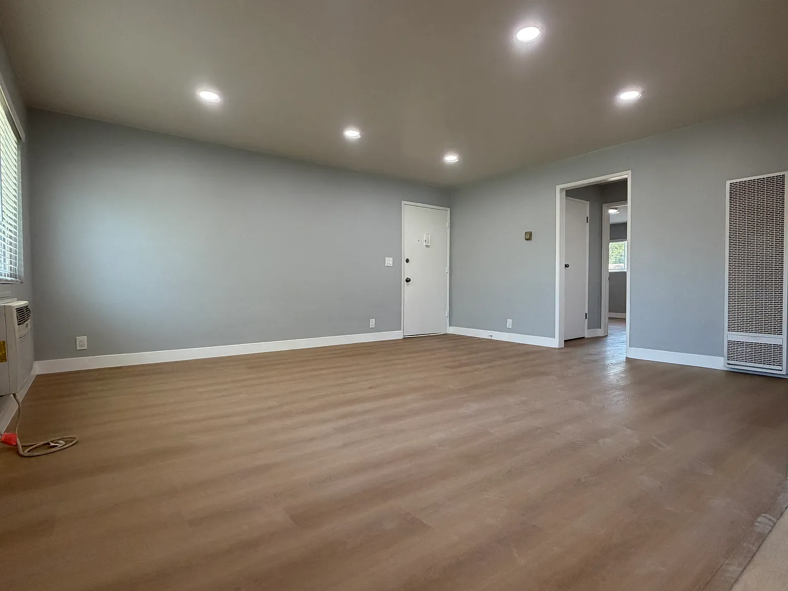 2 bed, 1.5 bath, 1007 sqft, $2,350 — Photo 4