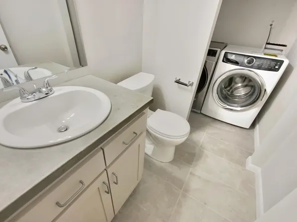 4702 Walden Pond Dr, Raleigh, NC 27604