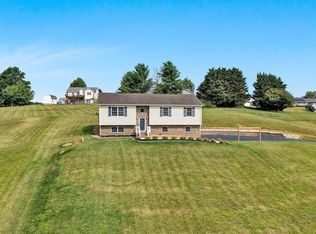 540 Harkrader St, Christiansburg, VA 24073