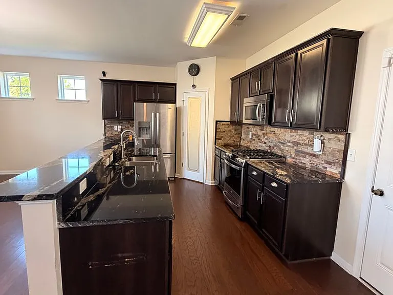 42 Kilverstone Way — Photo 11