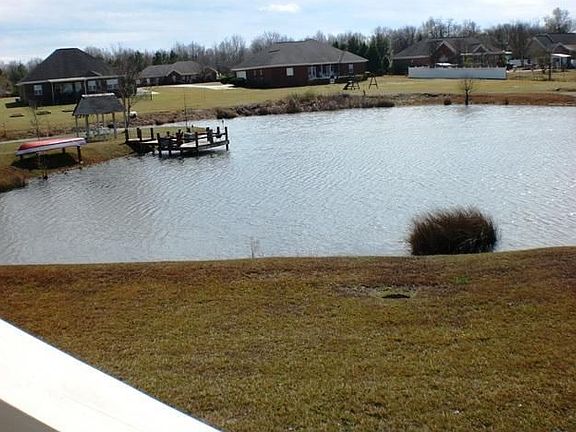 5th image of 1004 Bradford Way