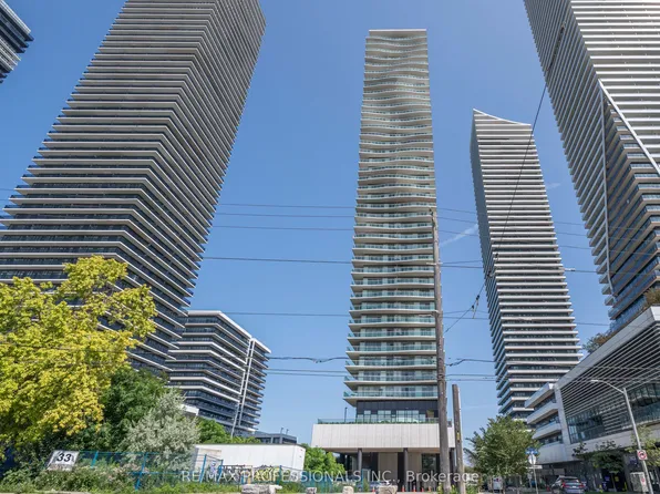 33 Shore Breeze Dr #1904, Toronto, ON M8V 0G1