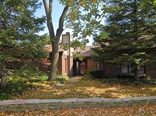 5339 Greenwillow Rd, Indianapolis, IN 46226