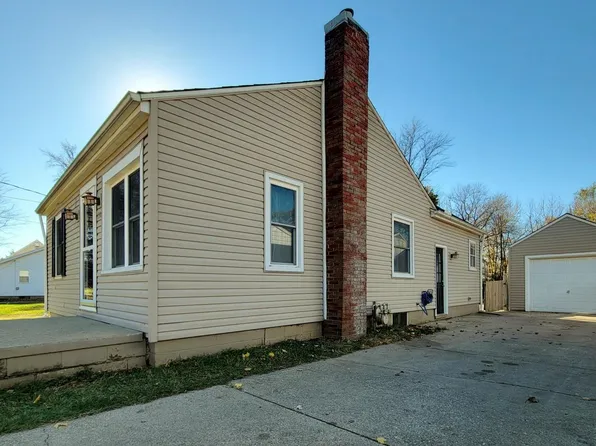 130 Sun Valley Ct, East Peoria, IL 61611