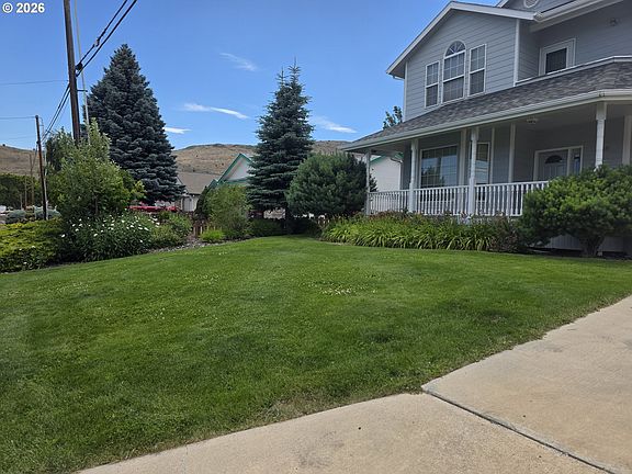 2nd image of 495 Foothill Dr