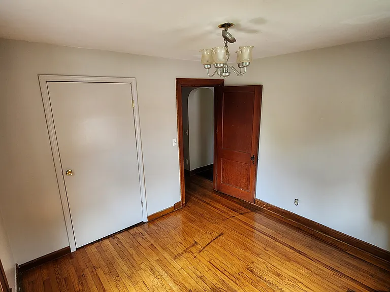 7029 Sissonville Dr — Photo 3