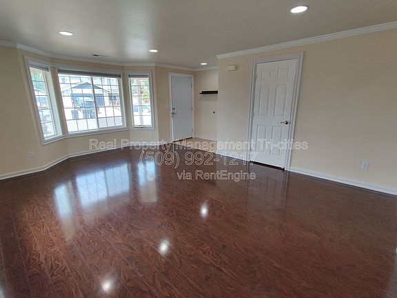 4th image of 7912 Redonda Dr