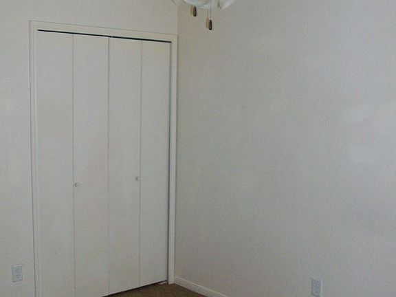 4th image of 2612 Skyline Dr