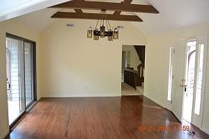 4th image of 1040 Forest Way Cir