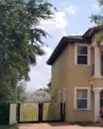3rd image of 8726 NW 139th Ter