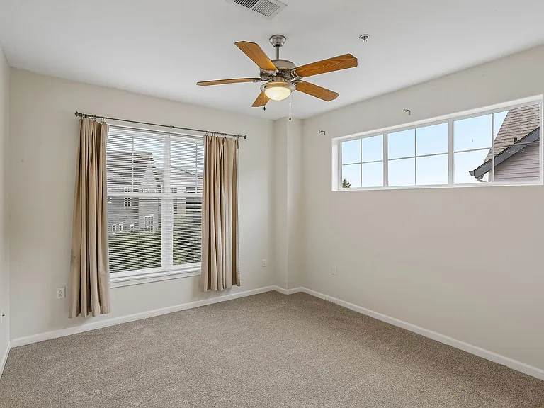 10805 NE Red Wing Way #201 — Photo 22