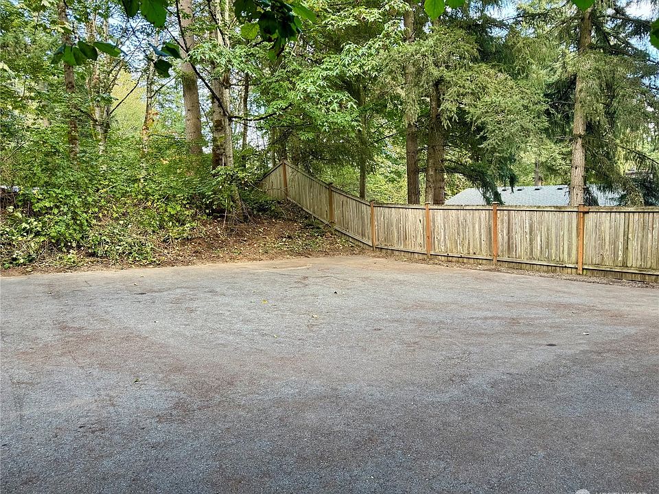 2nd image of 13708 Meadow Road
