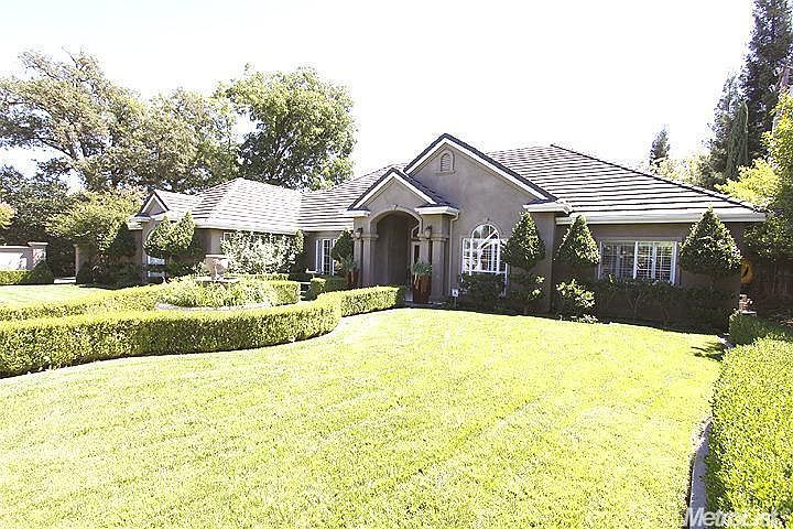 1st image of 6228 Van Alstine Ave