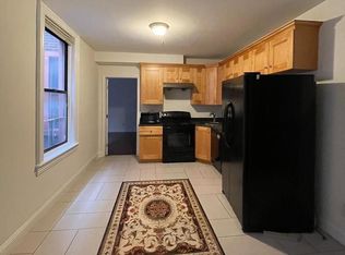926 Arch St, Philadelphia, PA 19107