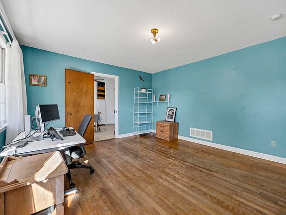 5th image of 1531 Alma Rd