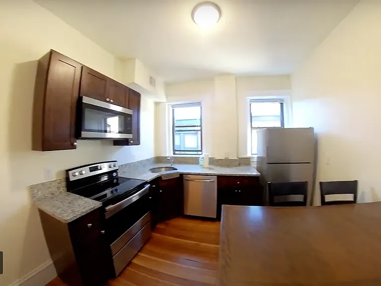 1463 Beacon St #43 — Photo 4