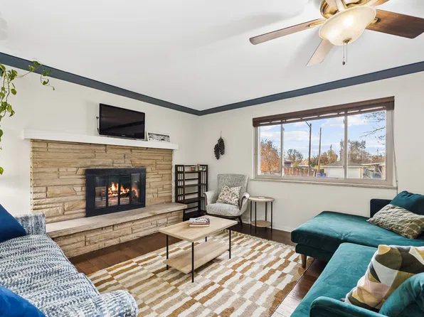 1686 S Balsam Ct, Lakewood, CO 80232