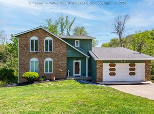 1377 Nottingham Rd, Charleston, WV 25314