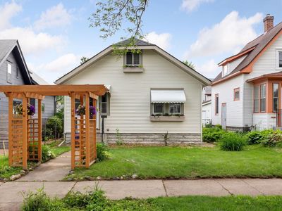 4223 12th Ave S, Minneapolis, MN, 55407