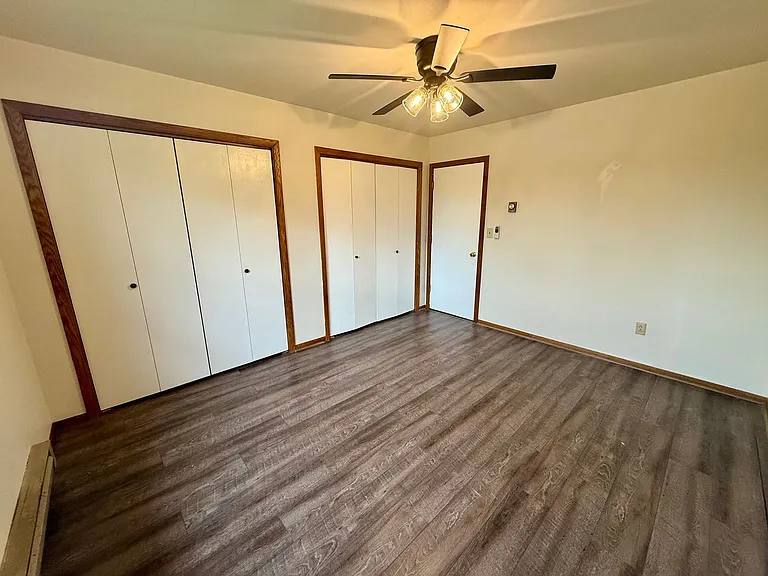 203 E Front St — Photo 7