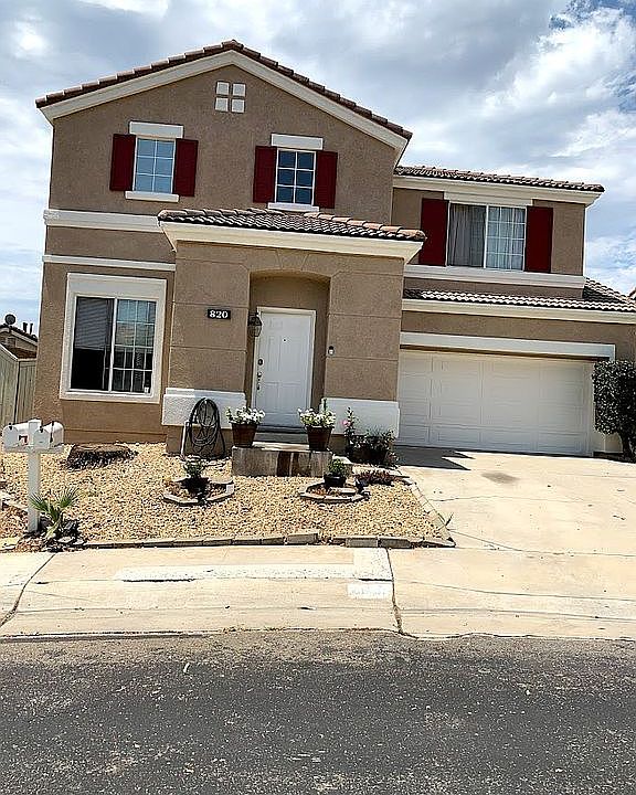 1st image of 820 La Paz Cir