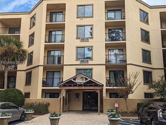 2nd image of 10 Lemoyne Ave #110