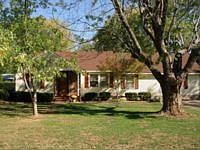 1st image of 123 Dogwood Ln