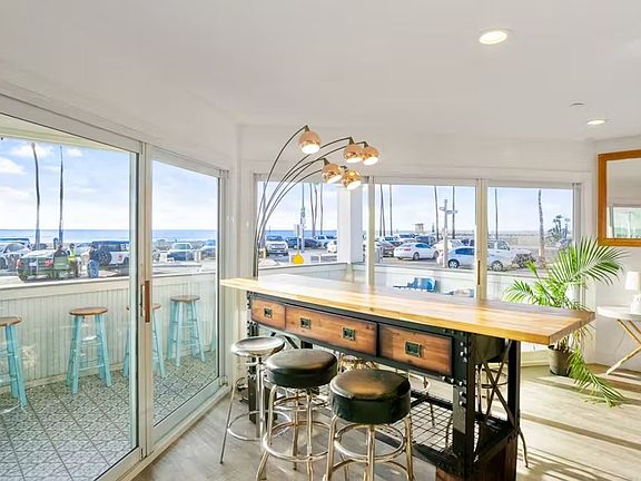 4th image of 2214 W Oceanfront #A