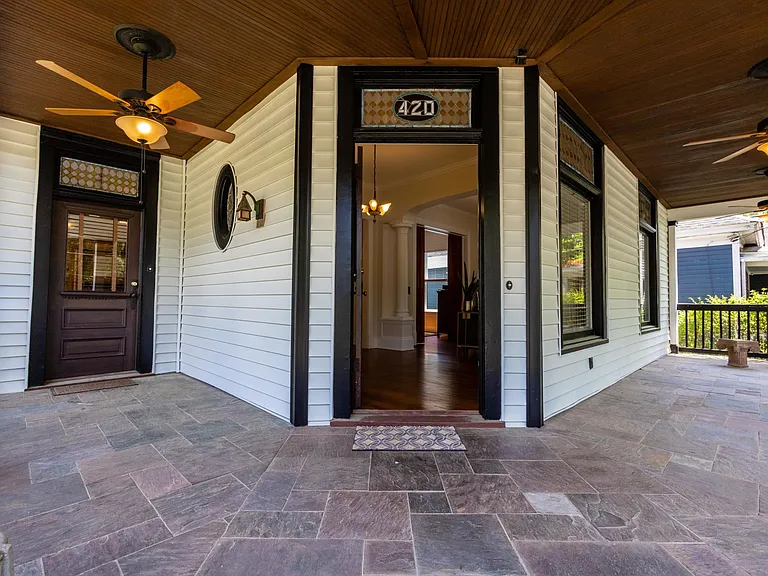 652 Boulevard SE — Photo 17