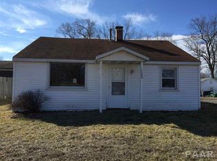 1500 Norman Dr, Pekin, IL