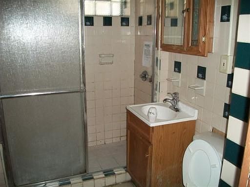 5th image of 5423 W 22nd Pl