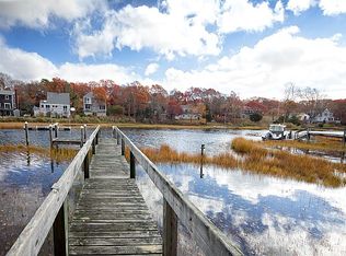 122 Antlers Shore Dr, East Falmouth, MA 02536