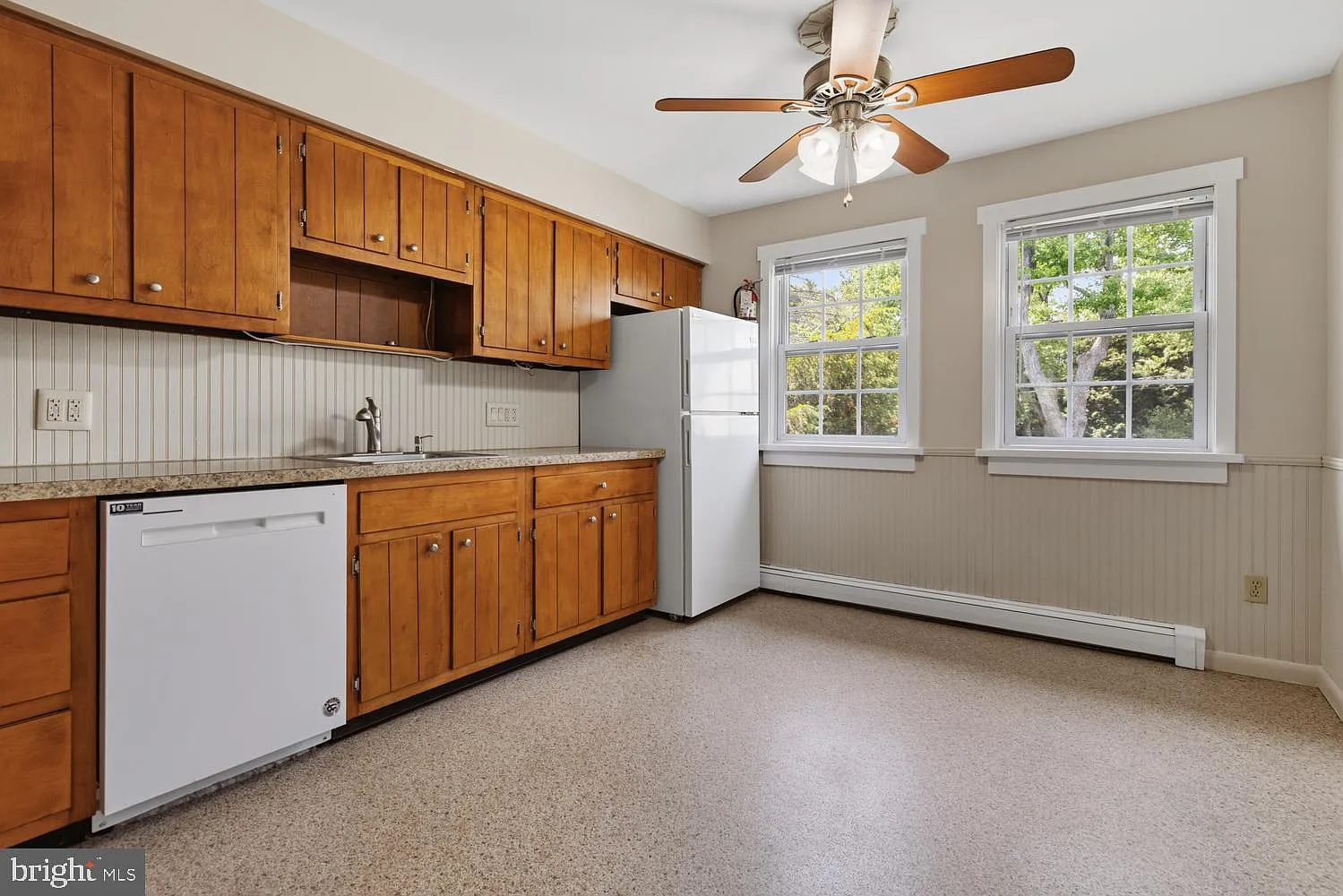 2 bed, 1.0 bath, 850 sqft, $1,595 — Photo 2