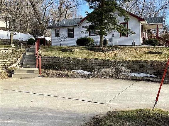 2nd image of 21701 Old Lincoln Hwy