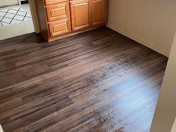 5th image of 26431 Clancy St