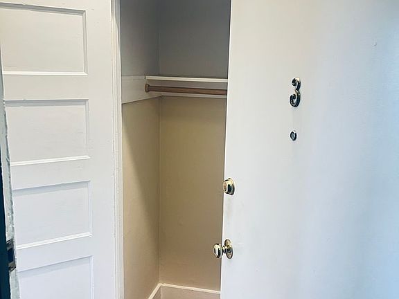 2nd image of 1618-1622 Polk St #3