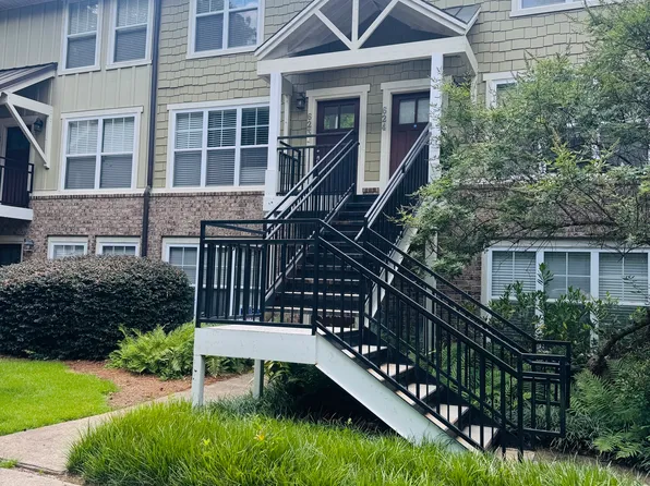 490 Barnett Shoals Rd APT 623, Athens, GA 30605