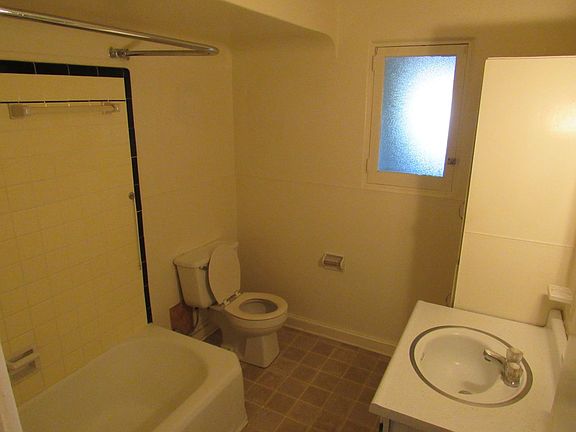 4th image of 103 S Cooper St APT 1