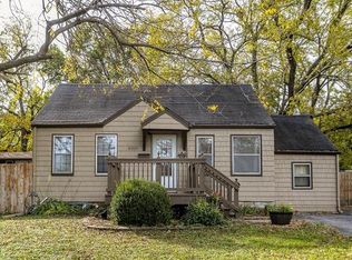 8509 W 54th Ter, Overland Park, KS 66202