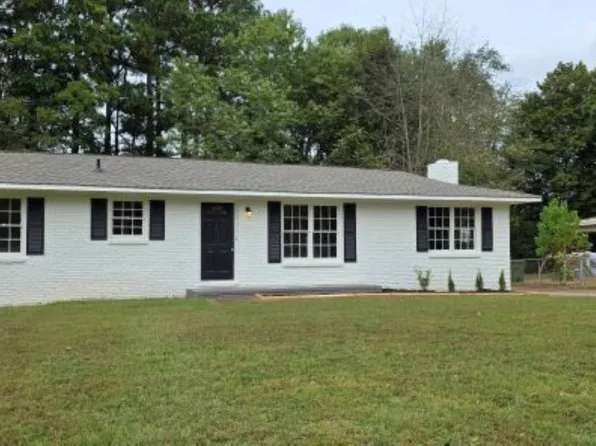 2814 Claiborne Rd NW, Huntsville, AL 35810