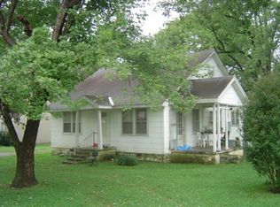 900 Adams Dr, Shelbyville, TN 37160