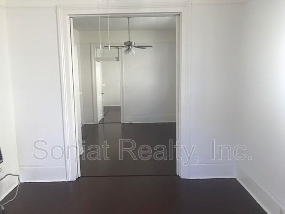 2nd image of 1910 Dublin St Unit 1910