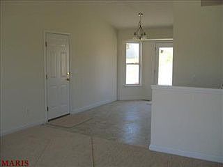 4th image of 132 Cuivre River Dr