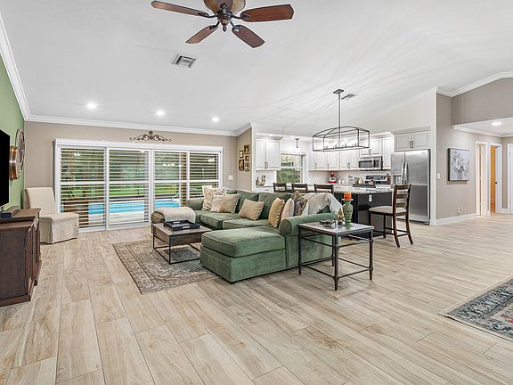 5th image of 9077 Old Pine Road