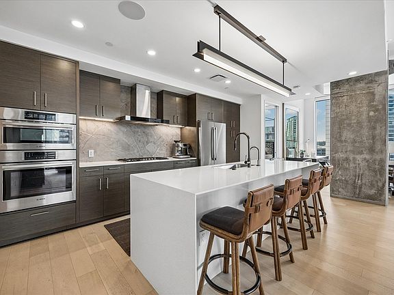 2nd image of 301 West Ave Unit 1004