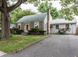 100 Parkside Dr, Warwick, RI 02888