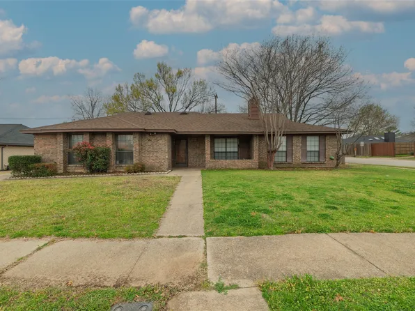 2600 Dalewood Ct, Bedford, TX 76022