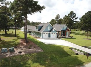 145 Lacy Ln, Moultrie, GA 31768