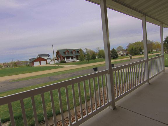 5th image of 407 Humming Bird Ln