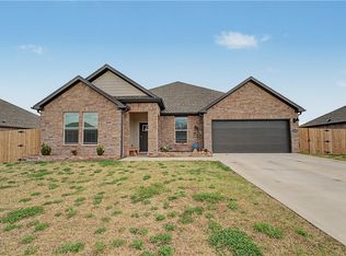 2008 Hahn St, Pea Ridge, AR 72751